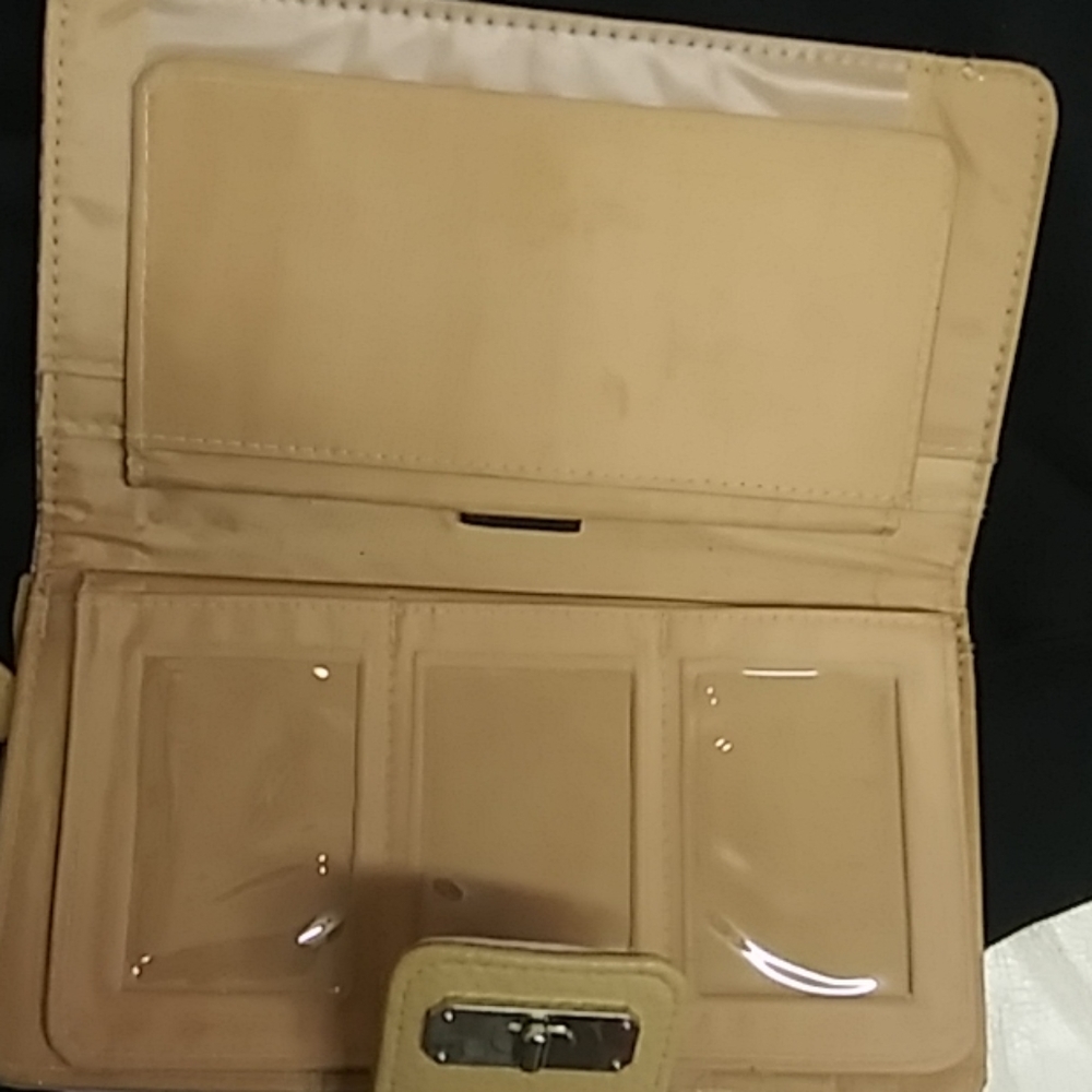 Wallet - Picture 5 of 7